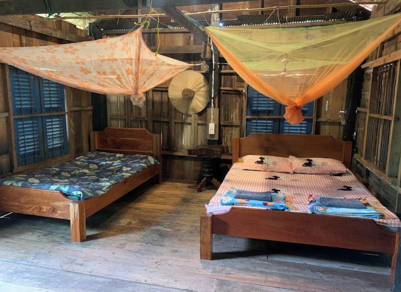 Family Batcave Homestay - Hostel image
