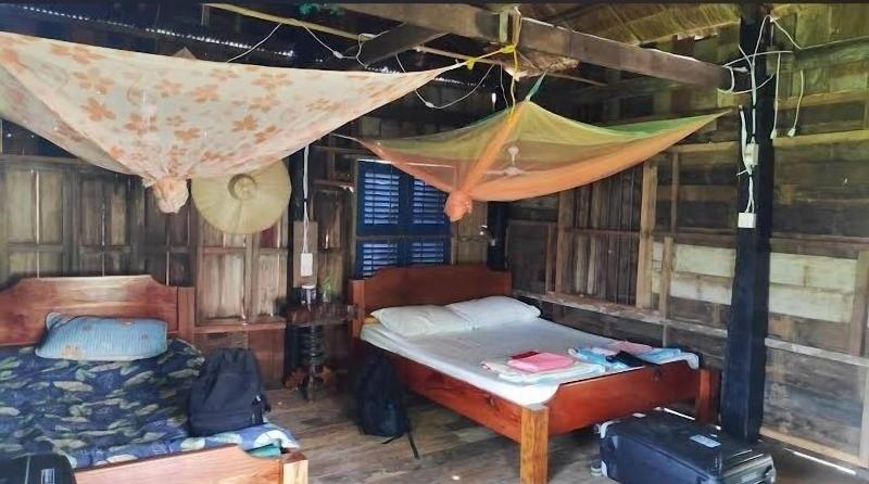 Family Batcave Homestay - Hostel image