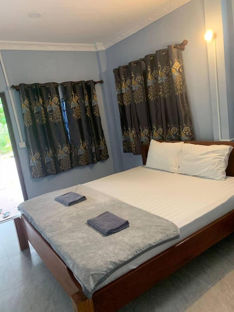 Family Batcave Homestay - Hostel image