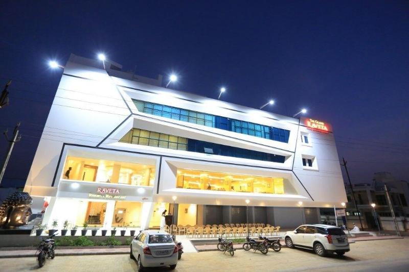 The Grand Raveta