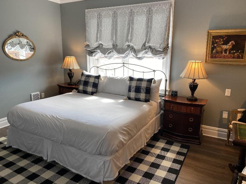 The Inn And Spa At Beacon image
