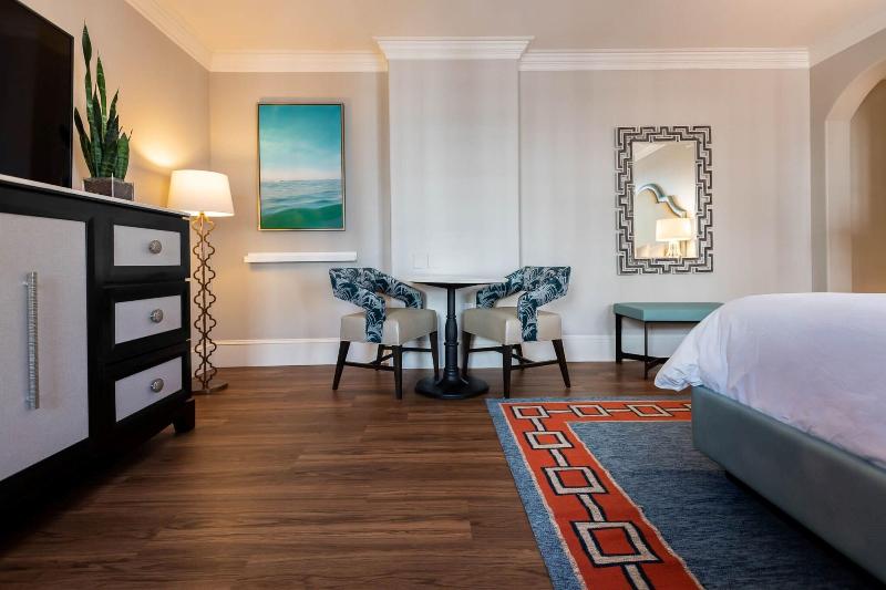 The Pearl Hotel image