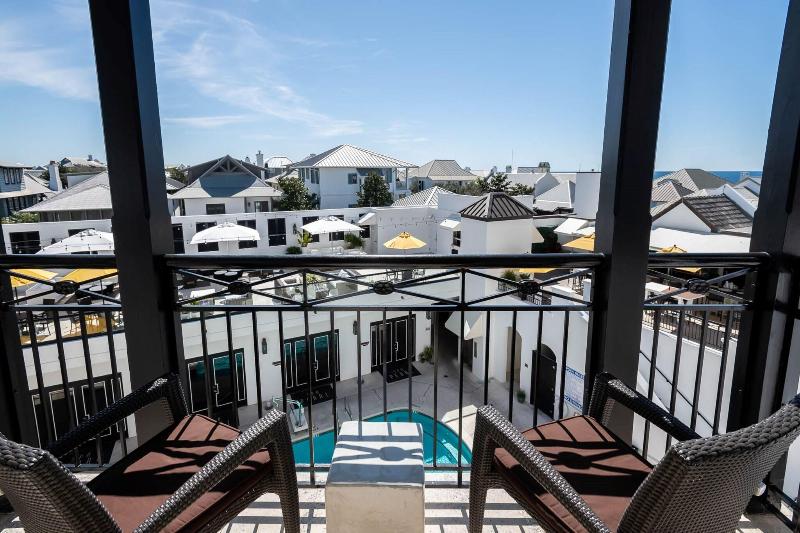 The Pearl Hotel image