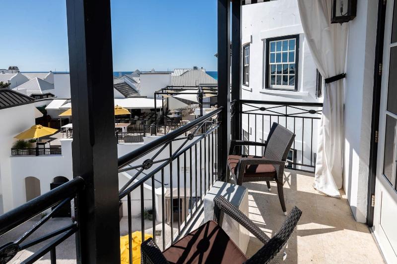 The Pearl Hotel image