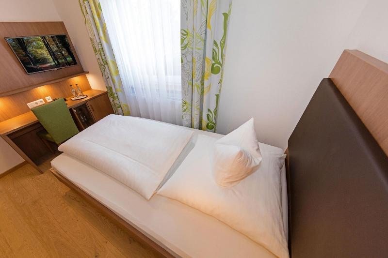 Gasthof Hotel Zum Ochsen image