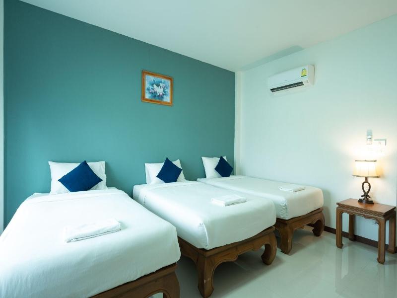 Lamphurai Riverside Resort And Spa image