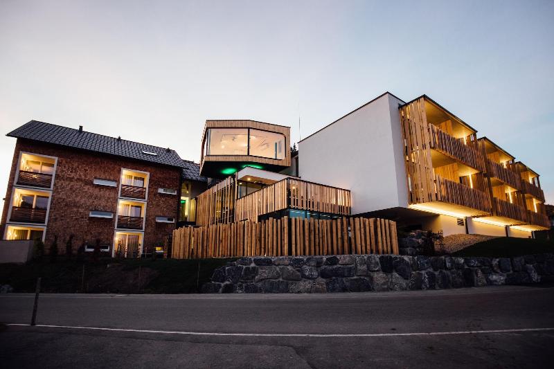 Genuss- & Aktivhotel Sonnenburg image