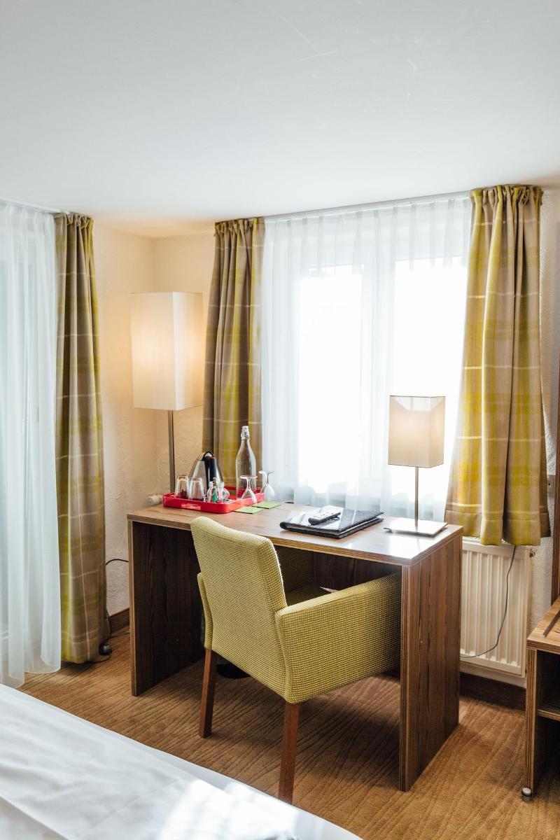 Genuss- & Aktivhotel Sonnenburg image