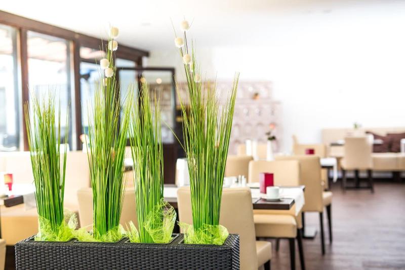 Landhotel Fernblick image