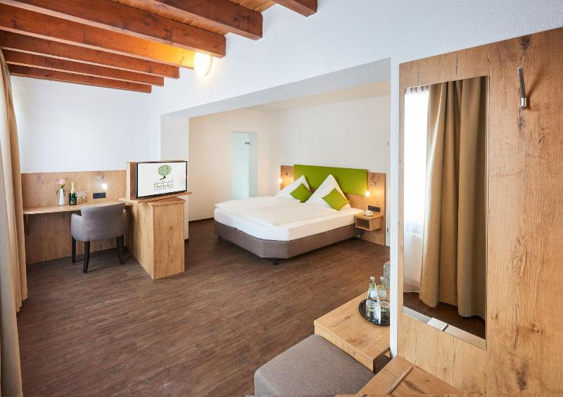 Landhotel Fernblick image