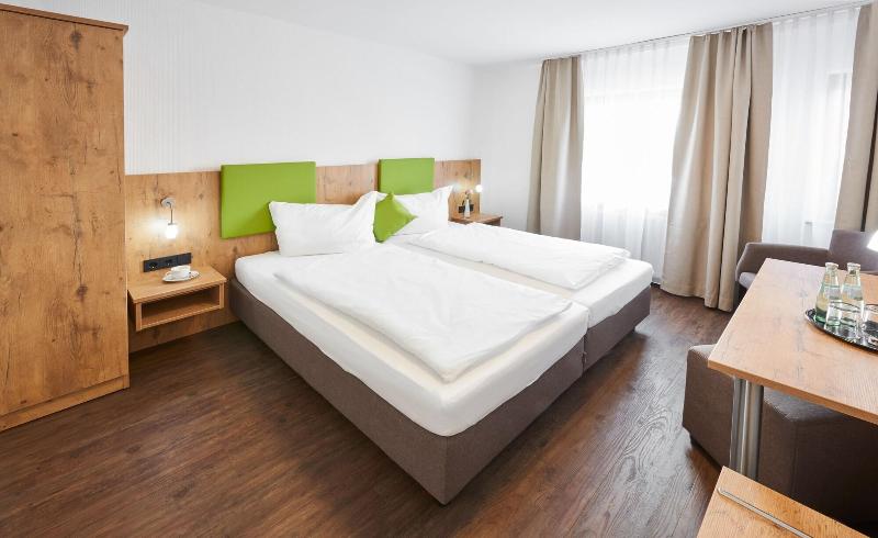 Landhotel Fernblick image
