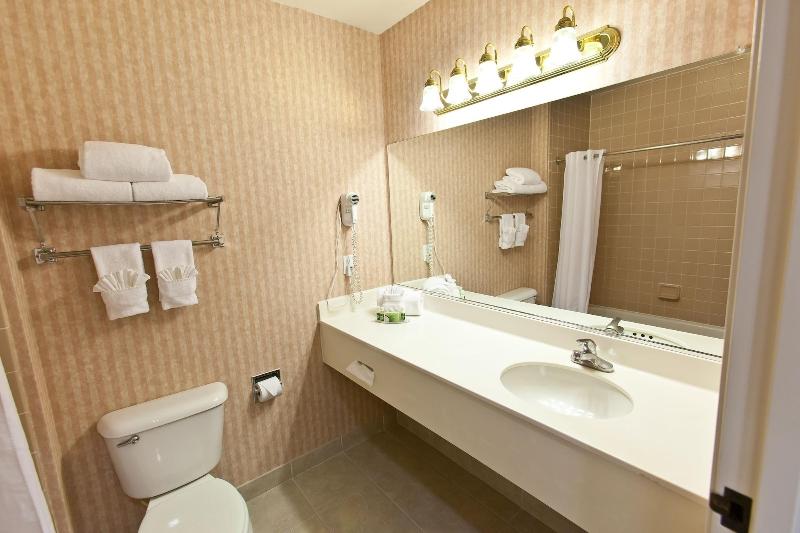 Landmark Inn Fort Irwin image 7