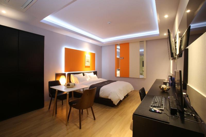 Gimpo Pentastar Hotel image