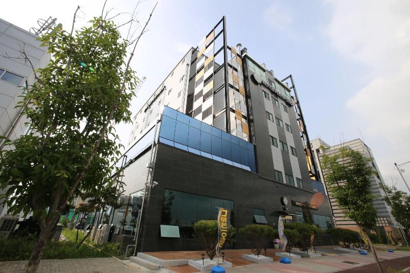 Gimpo Pentastar Hotel image