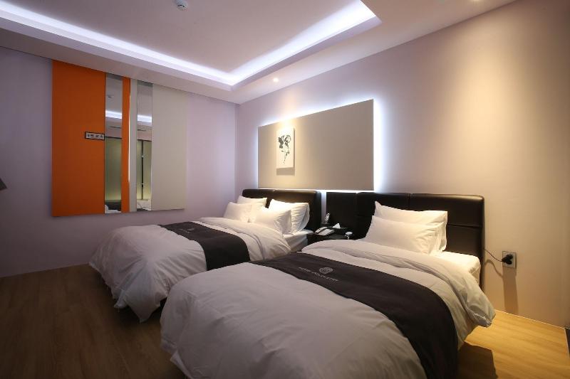 Gimpo Pentastar Hotel image