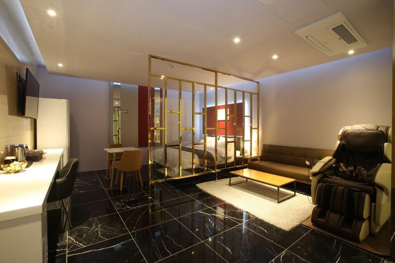 Gimpo Pentastar Hotel image