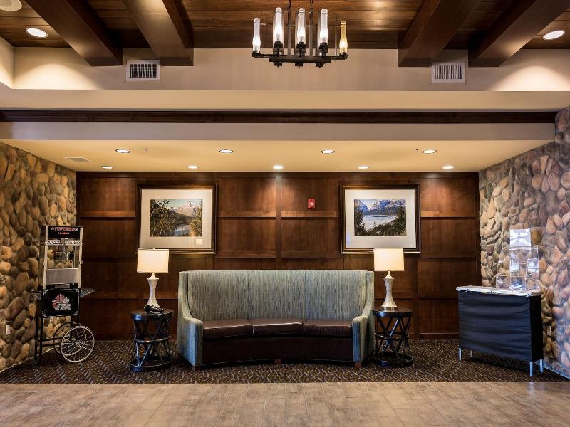 Glacier Peaks Hotel image