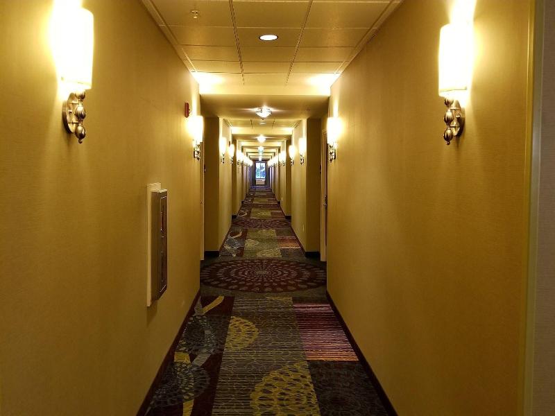 Glacier Peaks Hotel image