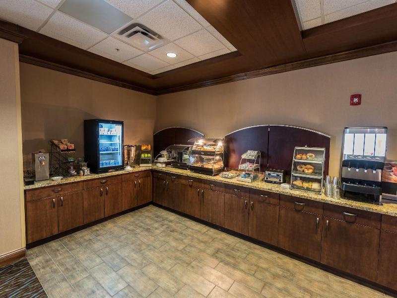 Glacier Peaks Hotel image