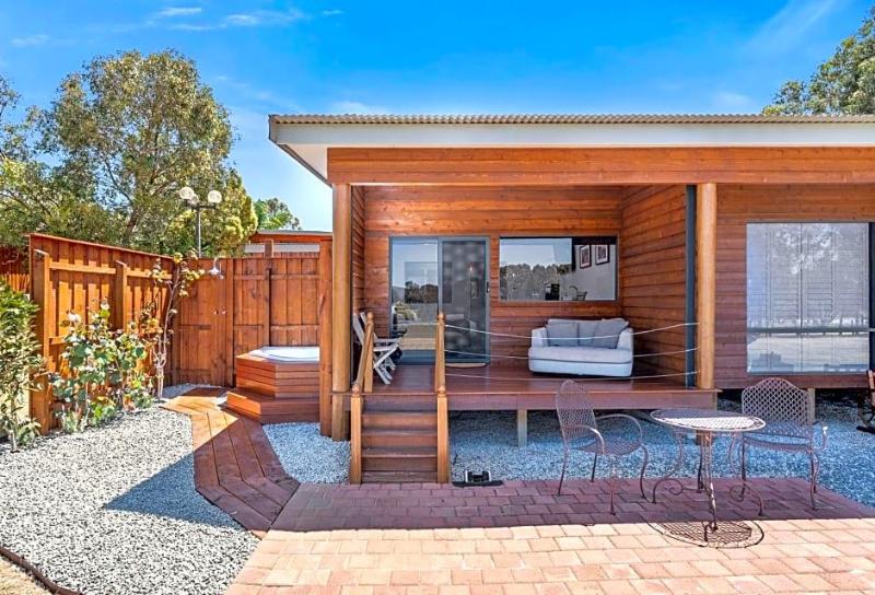 The Swan Valley Retreat image