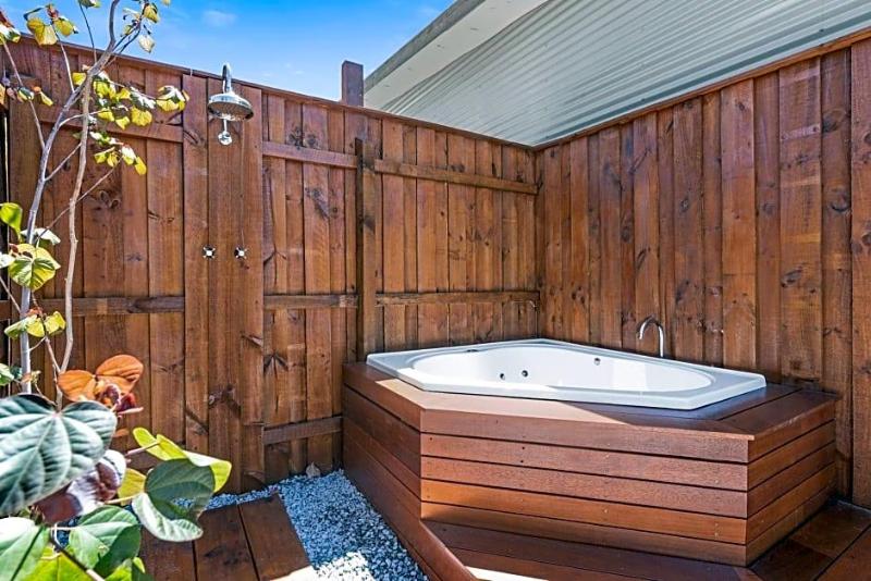 The Swan Valley Retreat image