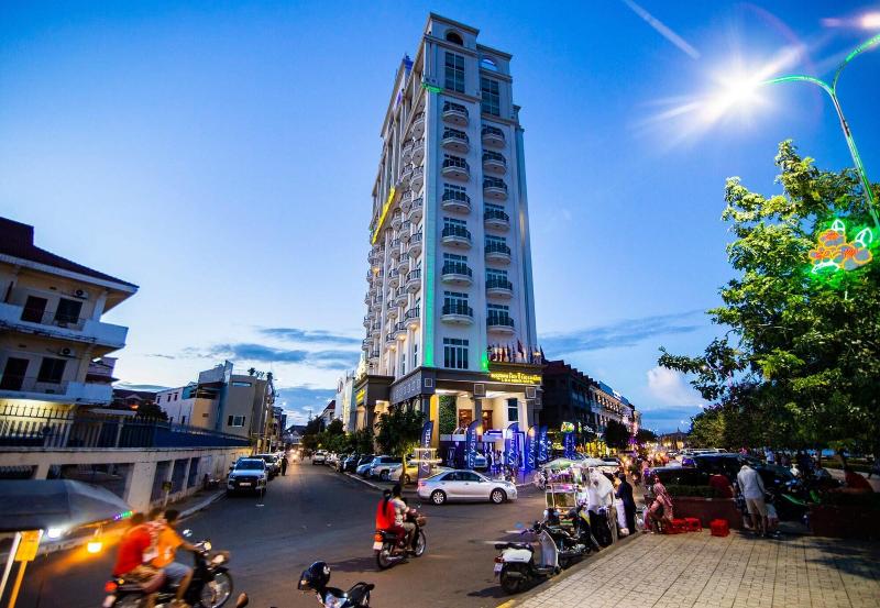 Lbn Asian Hotel image
