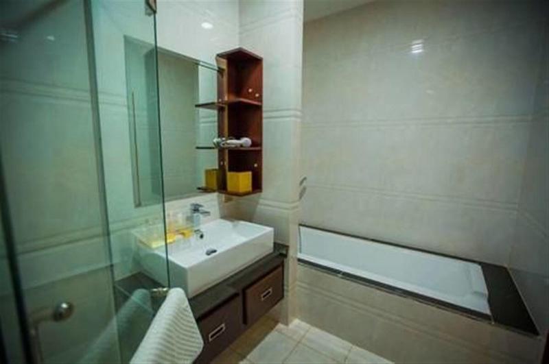 Lbn Asian Hotel image 10
