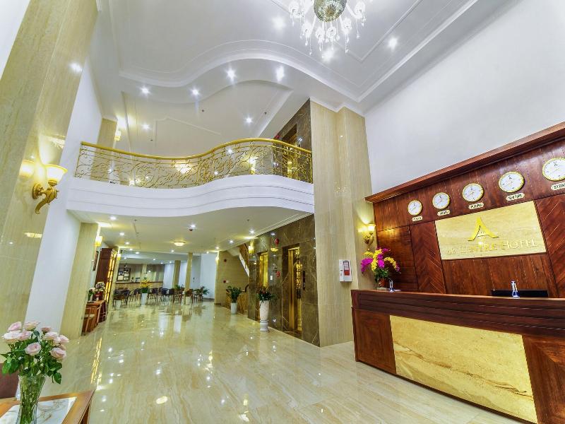 Le Centre Hotel image