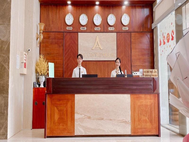 Le Centre Hotel image