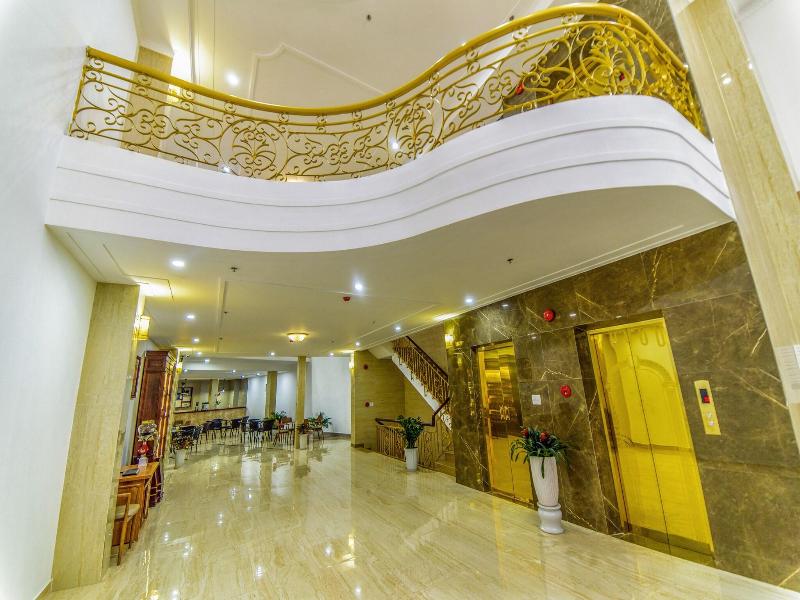 Le Centre Hotel image