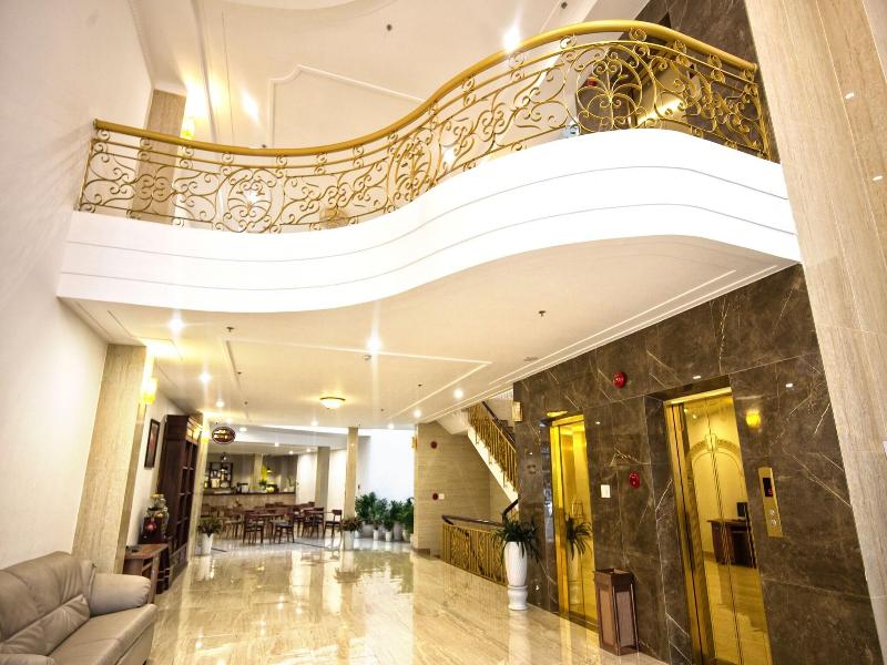 Le Centre Hotel image