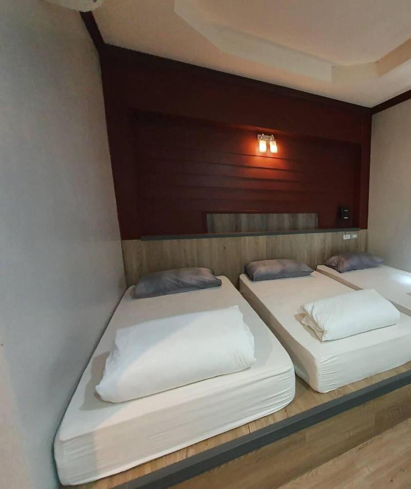 Golden House Hotel Sakaeo image