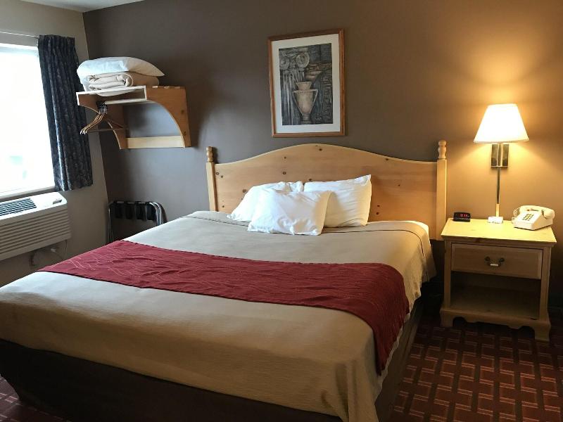 The Woodridge Inn image 8