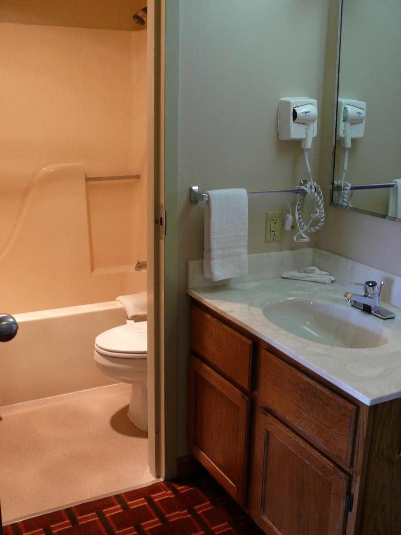 The Woodridge Inn image