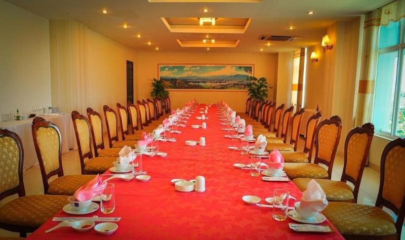 Thien An Riverside Hotel image