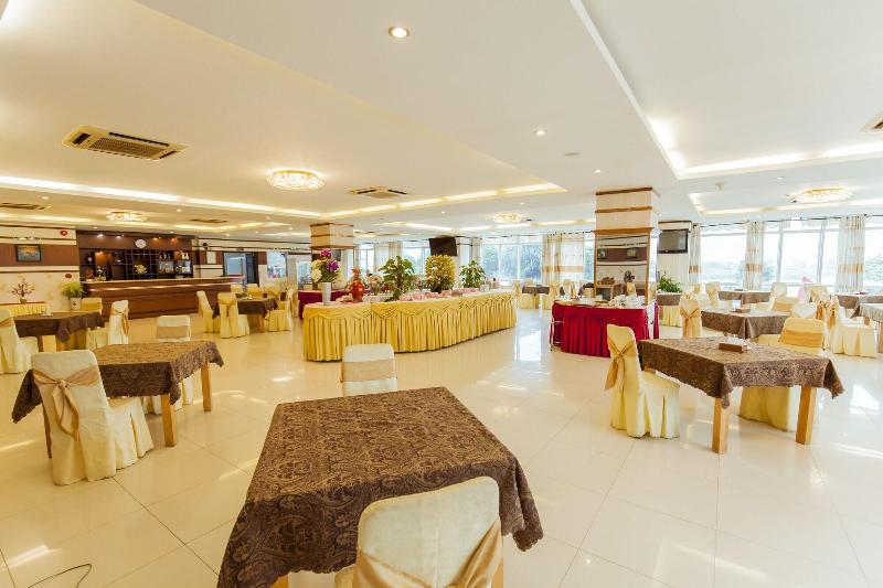 Thien An Riverside Hotel image