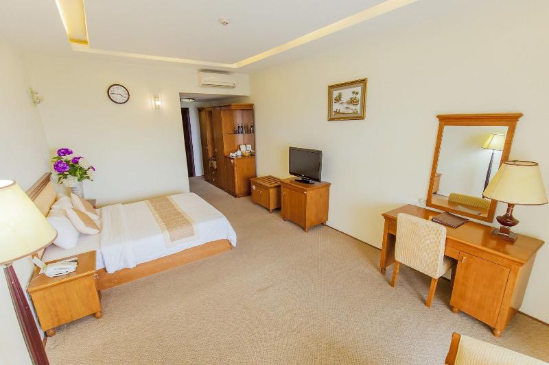 Thien An Riverside Hotel image