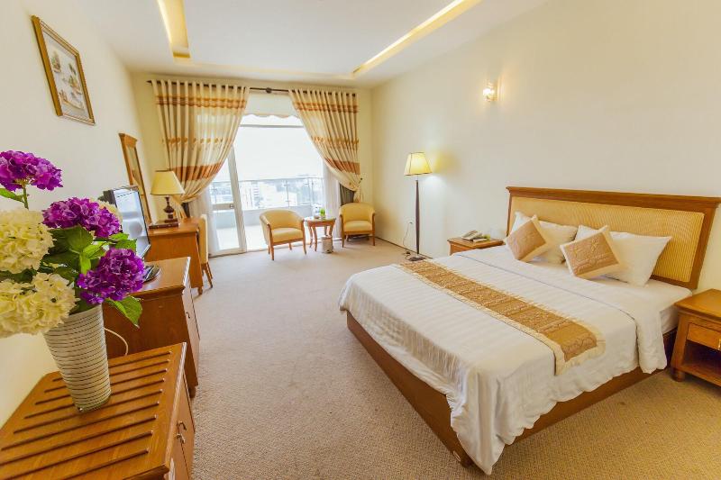 Thien An Riverside Hotel image
