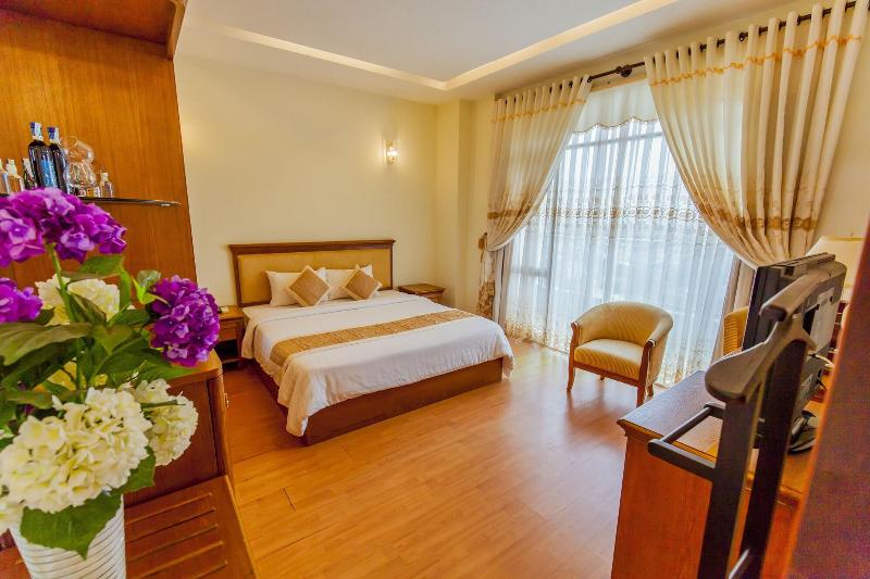 Thien An Riverside Hotel image