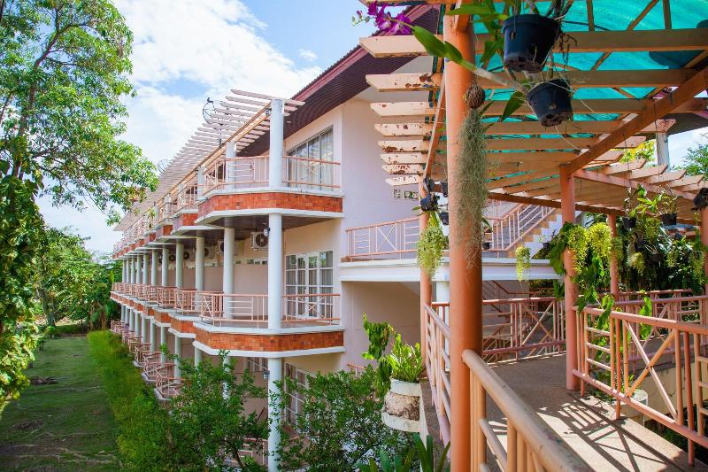 Goldenland Resort image