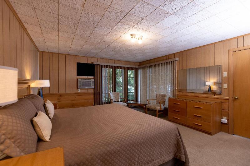 Gordon Lodge image