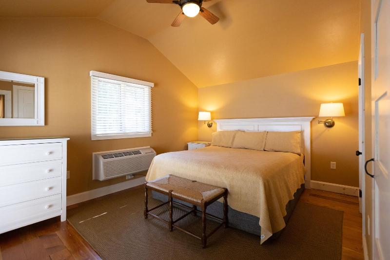 Gordon Lodge image