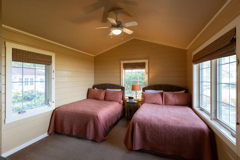 Gordon Lodge image