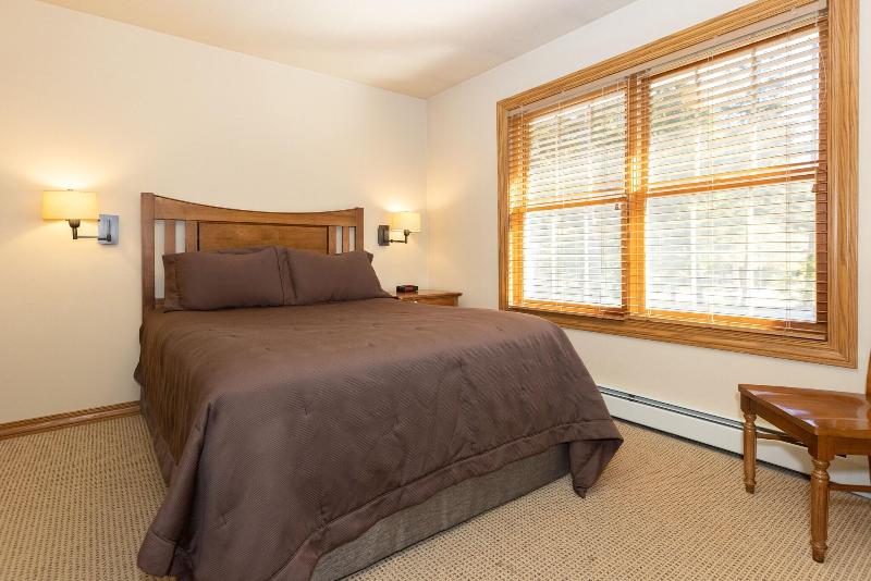 Gordon Lodge image