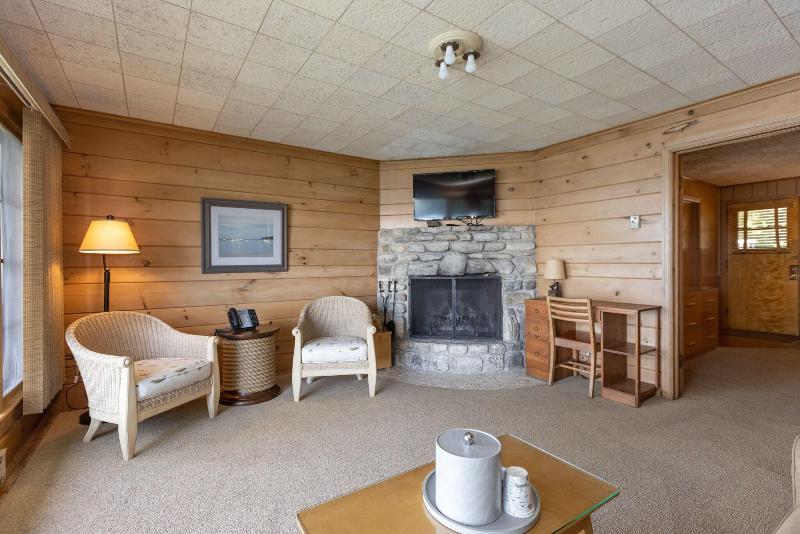 Gordon Lodge image