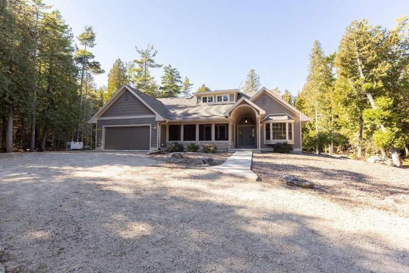 Gordon Lodge image