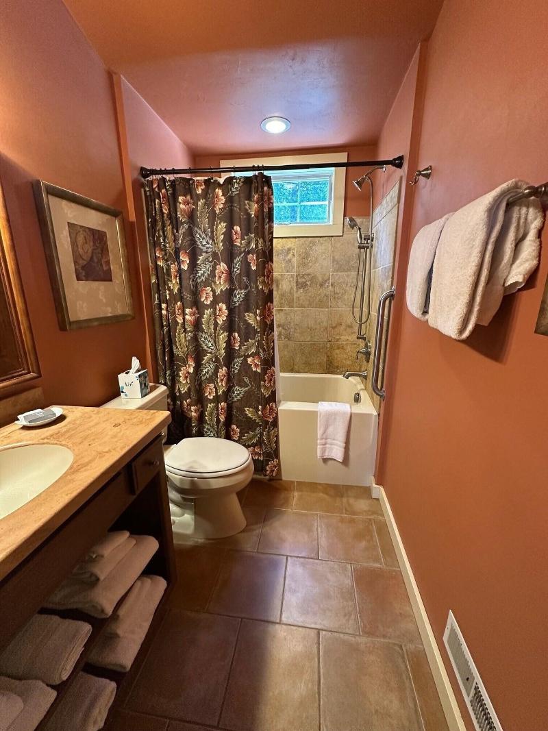 Gordon Lodge image