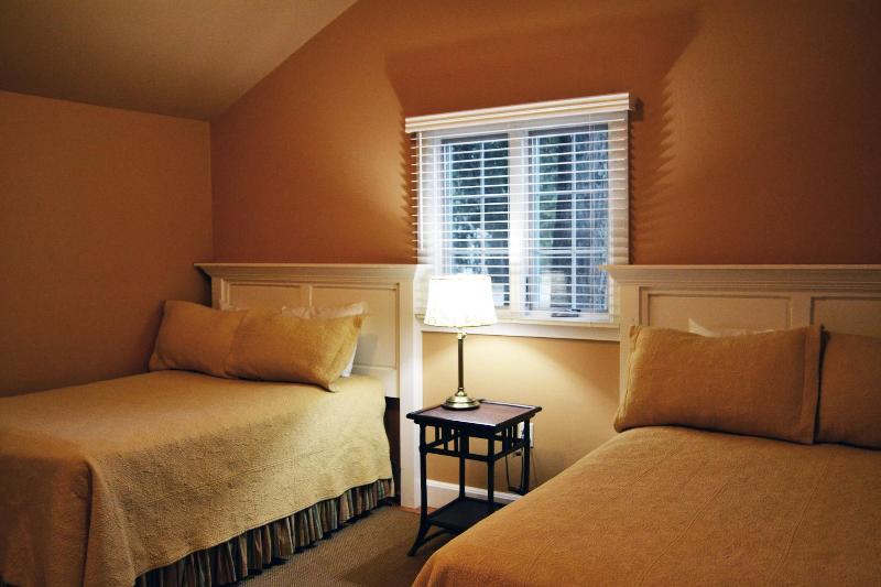 Gordon Lodge image
