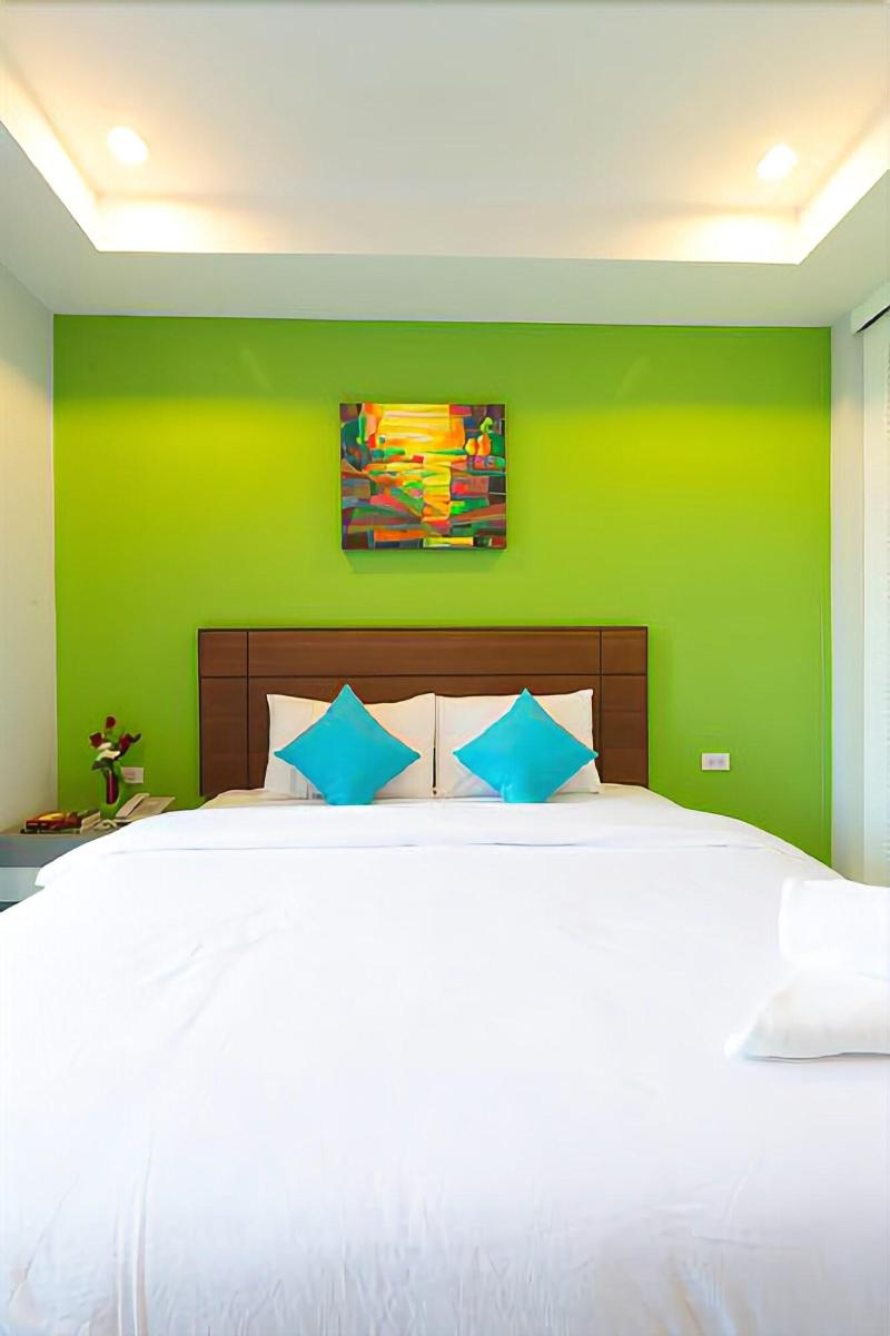 Tillthong Garden image