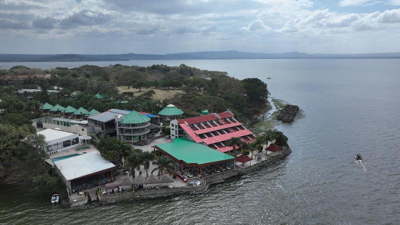 Lewi Resort And Spa